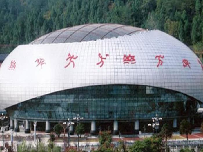 池州体育中心球形网架加工安装